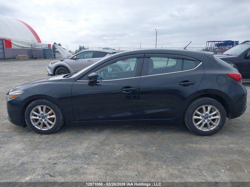 2018 Mazda 3 Touring VIN: JM1BN1L70J1181282 Lot: 12571080