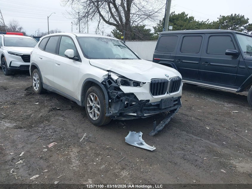 Vin: wbx73ef0xp5w32384, lot: 2965367, bmw x1 xdrive28i 2023 img_1