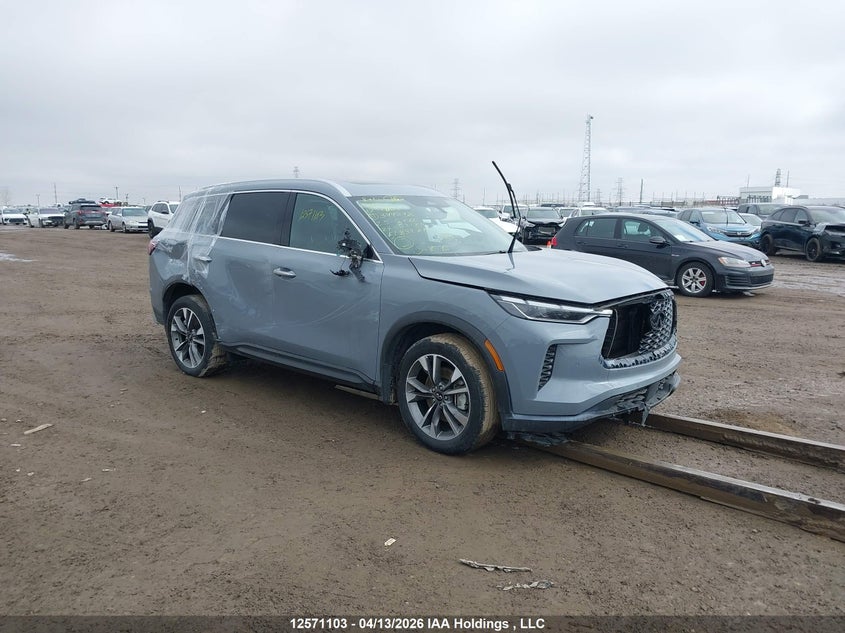 2025 INFINITI QX60 LUXE