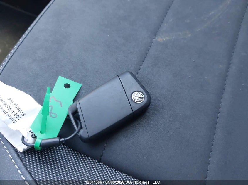 2024 Volkswagen Taos Se VIN: 3VVSX7B21RM013895 Lot: 12571386