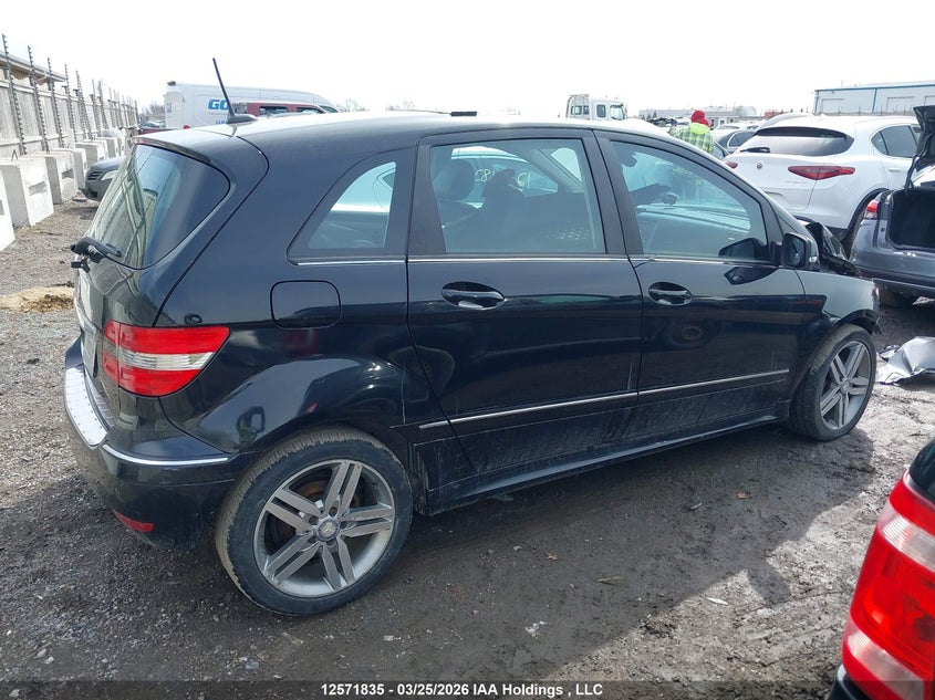 2011 Mercedes-Benz B200 T VIN: WDDFH3EB7BJ633967 Lot: 12571835