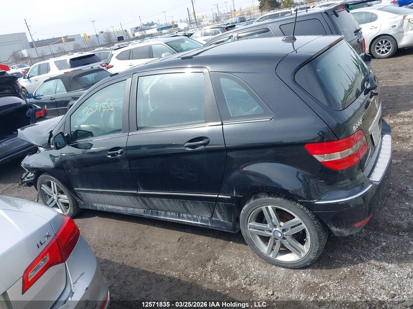 2011 Mercedes-Benz B200 T VIN: WDDFH3EB7BJ633967 Lot: 12571835