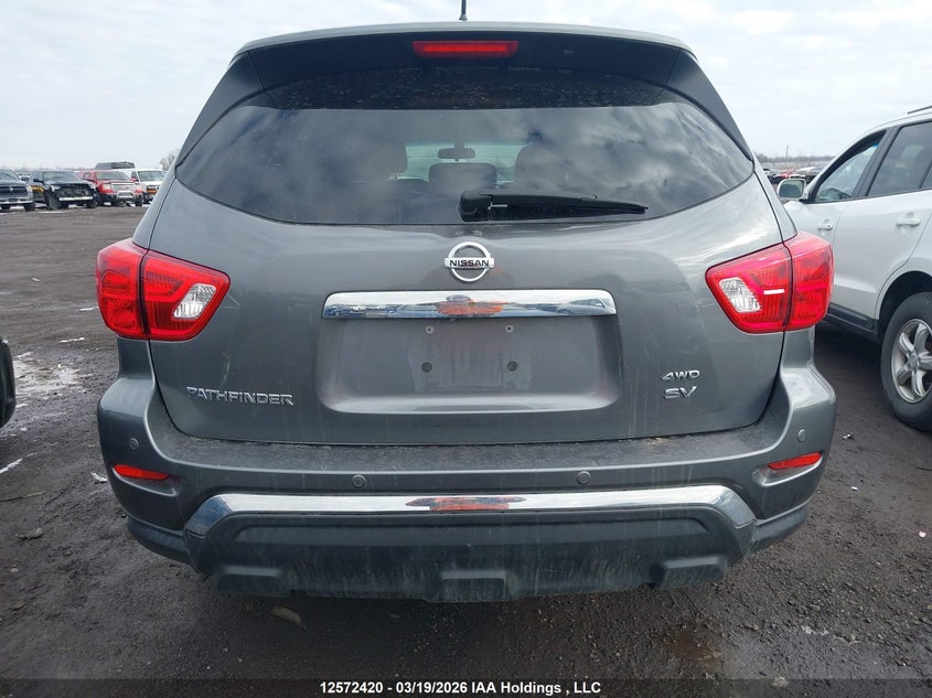 2017 Nissan Pathfinder Platinum/S/Sl/Sv VIN: 5N1DR2MM5HC655101 Lot: 12572420