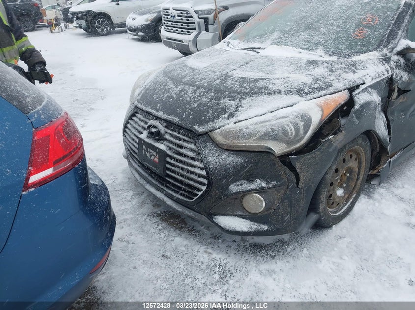 2013 Hyundai Veloster VIN: KMHTC6AE3DU139535 Lot: 12572428