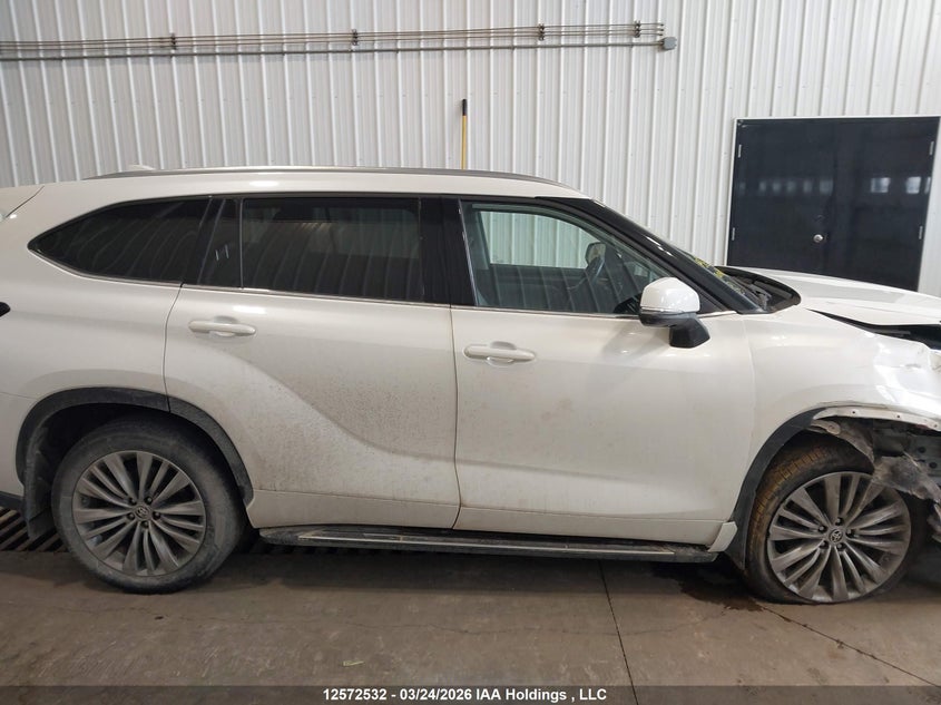 2021 Toyota Highlander Platinum VIN: 5TDFZRBH7MS109890 Lot: 12572532