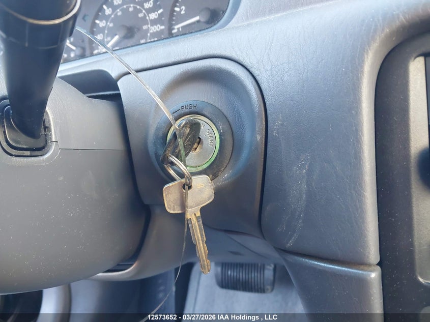 2000 Toyota Camry Ce/Le/Xle VIN: JT2BG22K2Y0417851 Lot: 12573652