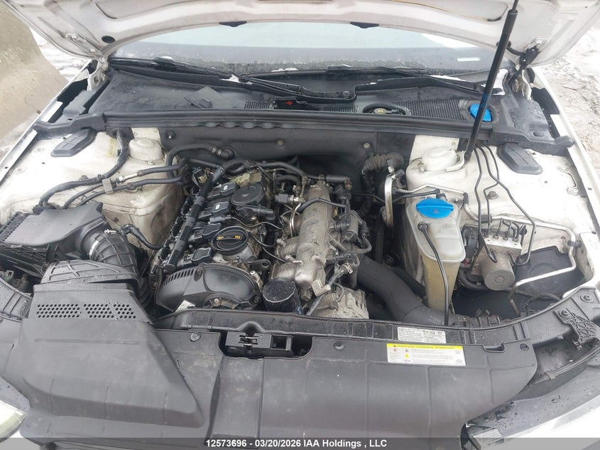 2013 Audi A4 2.0T VIN: WAUBFCFL2DN008214 Lot: 12573696