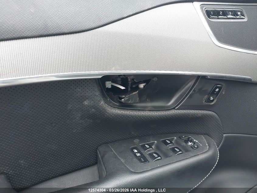 2018 Volvo Xc90 T6 R-Design VIN: YV4A22PM9J1389717 Lot: 12574304