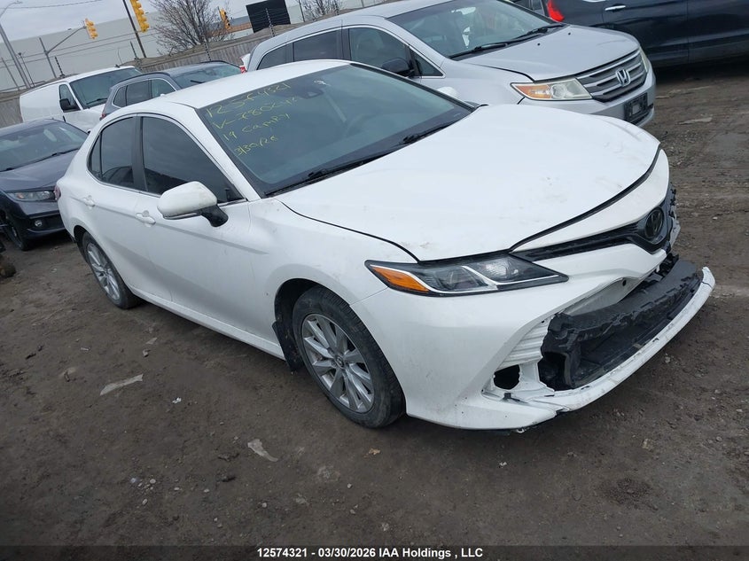 Vin: 4t1b11hk8ku780242, lot: 2968981, toyota camry le 2019 img_1