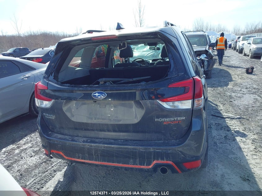 2021 Subaru Forester Sport VIN: JF2SKEMCXMH584825 Lot: 12574371