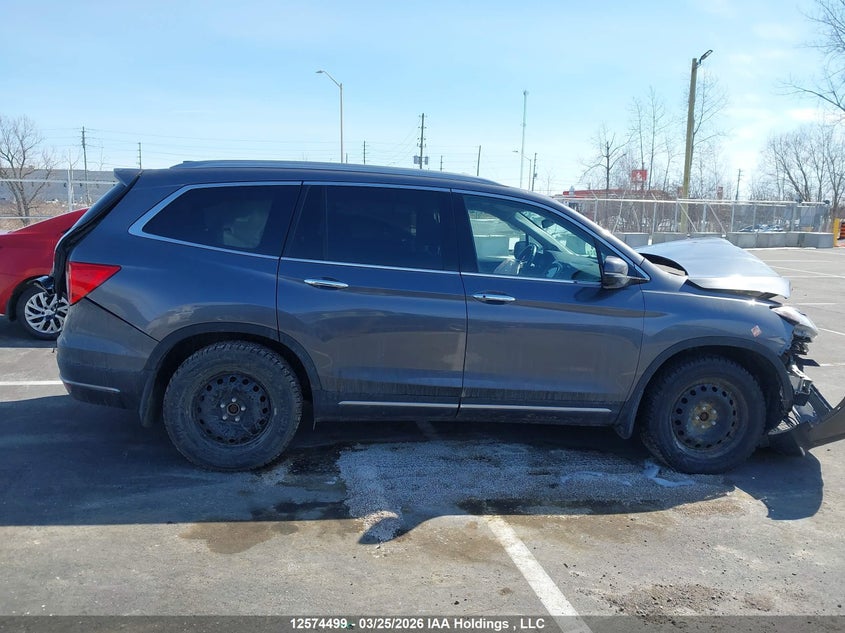 2022 Honda Pilot Touring 8P VIN: 5FNYF6H92NB504503 Lot: 12574499