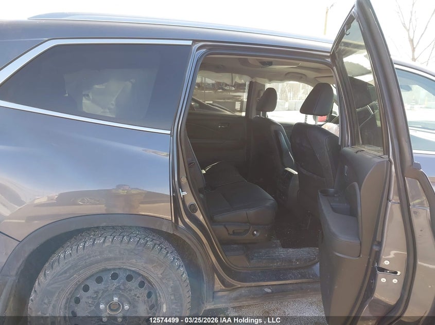 2022 Honda Pilot Touring 8P VIN: 5FNYF6H92NB504503 Lot: 12574499