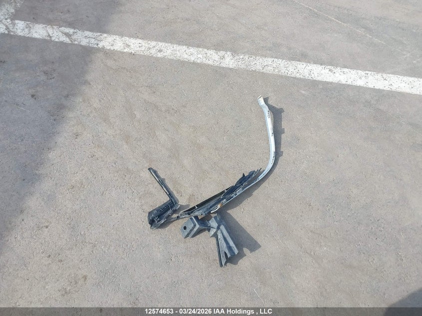 2016 Toyota Yaris L/Le/Se VIN: VNKKTUD30GA070038 Lot: 12574653