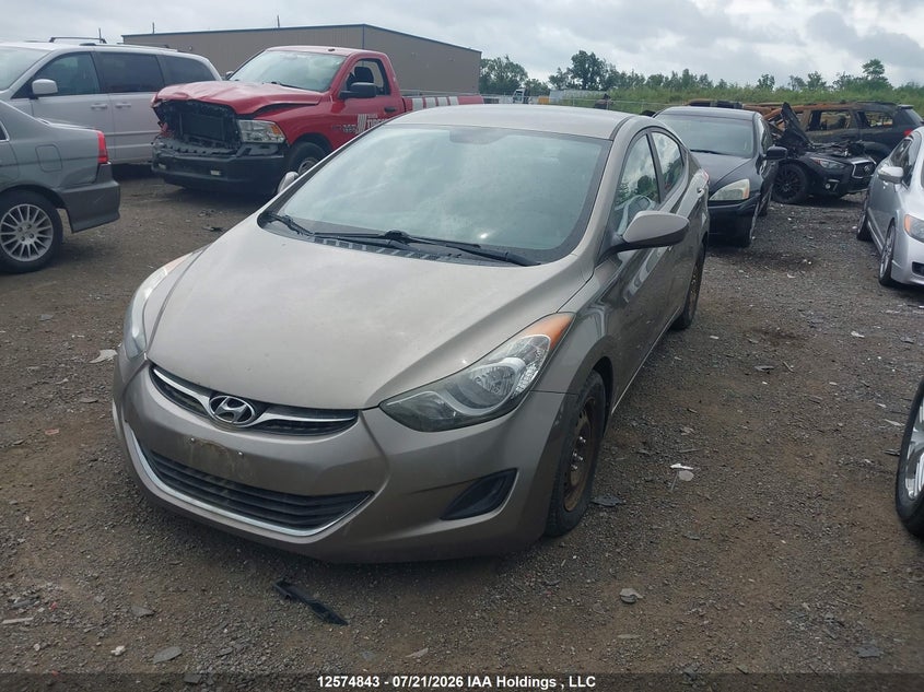 2013 Hyundai Elantra, Charity, IAAI, VIN 5NPDH4AEXDH391419 — photo 2