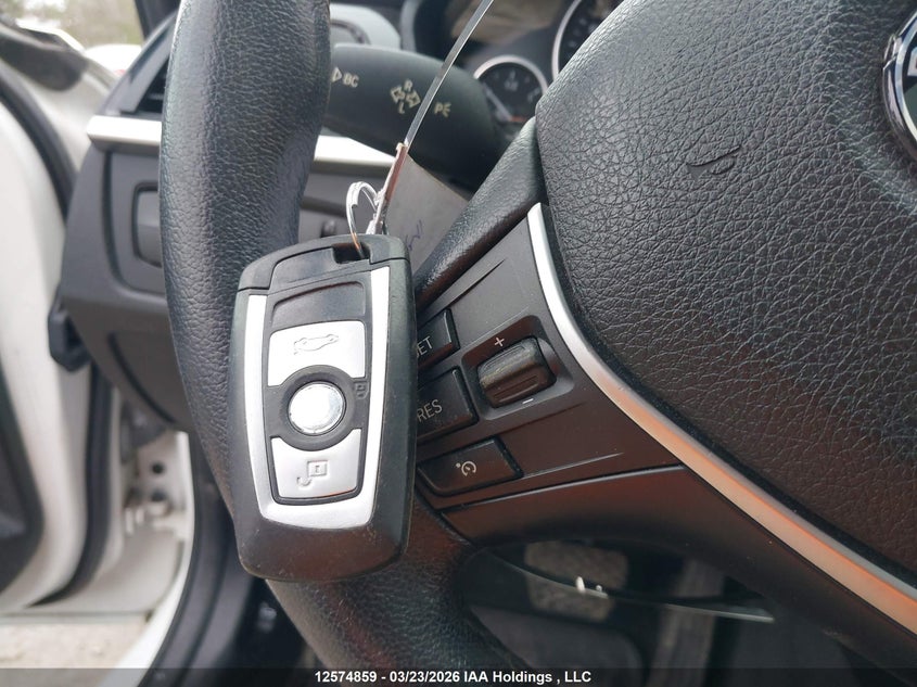 2015 BMW 328 Xi VIN: WBA3B3C58FF545883 Lot: 12574859