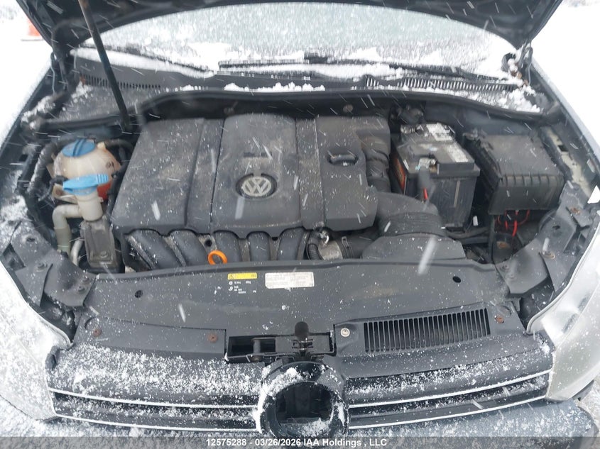 2013 Volkswagen Golf 2.5L Comfortline/2.5L Highline/2.5L Trendline/Wolfsburg Edition 2.5L VIN: WVWCA7AJ3DW119562 Lot: 12575288