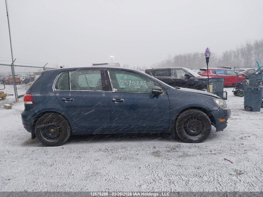 2013 Volkswagen Golf 2.5L Comfortline/2.5L Highline/2.5L Trendline/Wolfsburg Edition 2.5L VIN: WVWCA7AJ3DW119562 Lot: 12575288