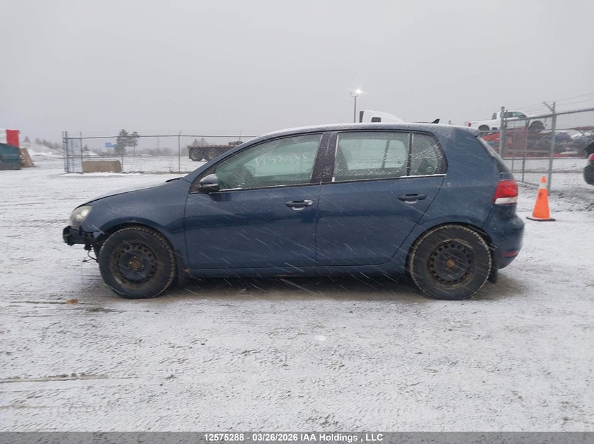 2013 Volkswagen Golf 2.5L Comfortline/2.5L Highline/2.5L Trendline/Wolfsburg Edition 2.5L VIN: WVWCA7AJ3DW119562 Lot: 12575288