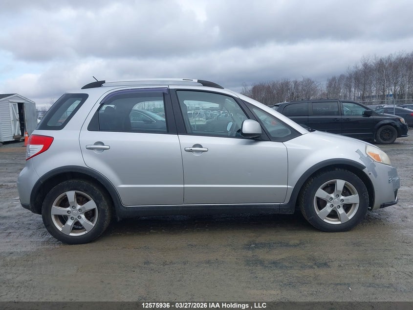 2011 Suzuki Sx4 Jlx VIN: JS2YB5A74B6300233 Lot: 12575936