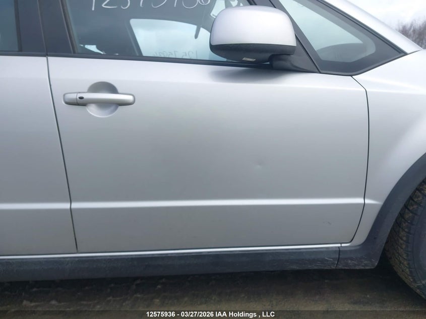 2011 Suzuki Sx4 Jlx VIN: JS2YB5A74B6300233 Lot: 12575936