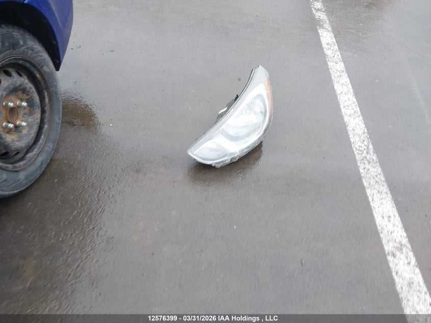 2013 Hyundai Accent Gls/Gs VIN: KMHCT4AE9DU301432 Lot: 12576399