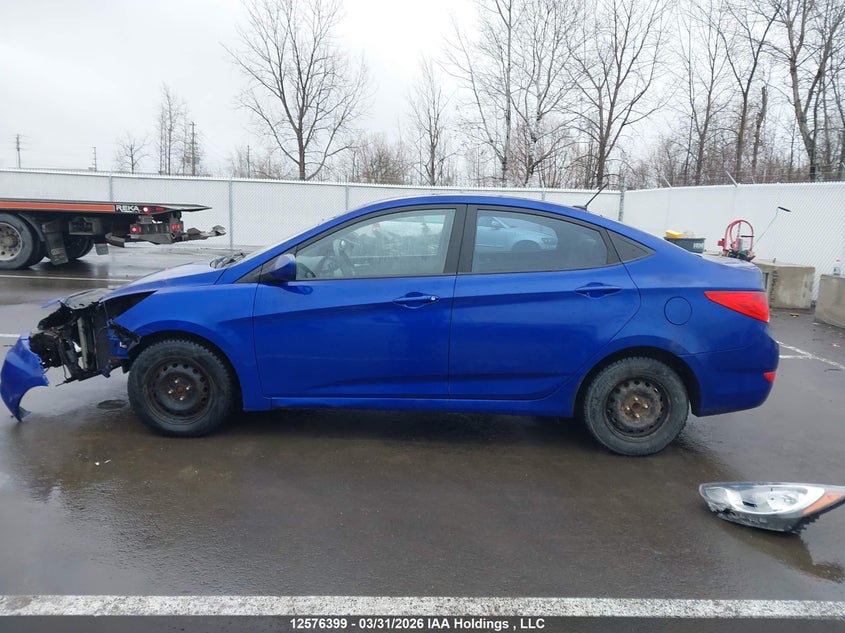 2013 Hyundai Accent Gls/Gs VIN: KMHCT4AE9DU301432 Lot: 12576399