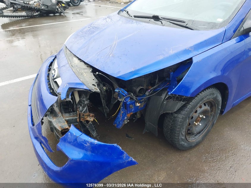 2013 Hyundai Accent Gls/Gs VIN: KMHCT4AE9DU301432 Lot: 12576399