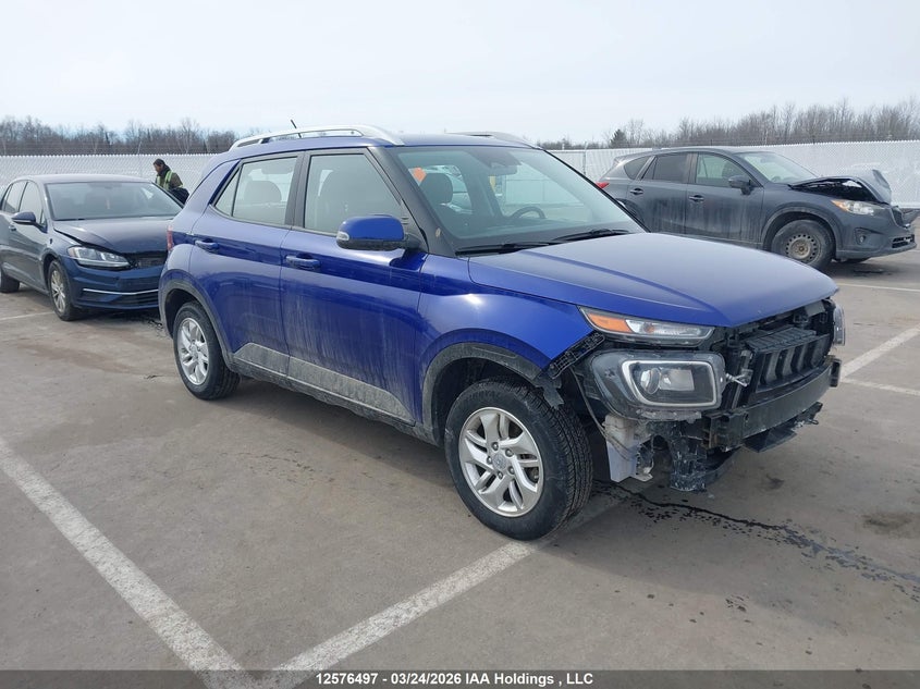 KMHRC8A32PU258587 2023 Hyundai Venue Sel/Limited auction photo 1