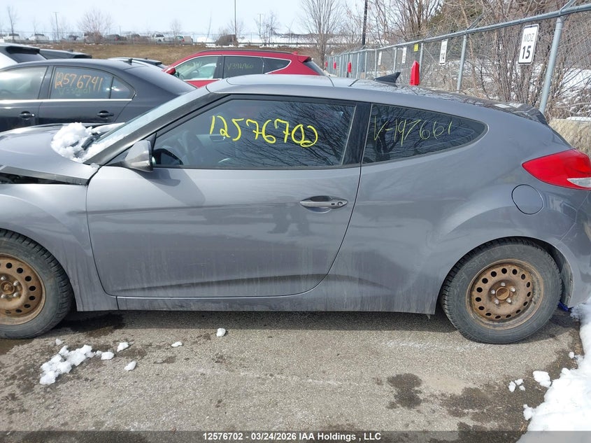 2014 Hyundai Veloster VIN: KMHTC6AD0EU197661 Lot: 12576702