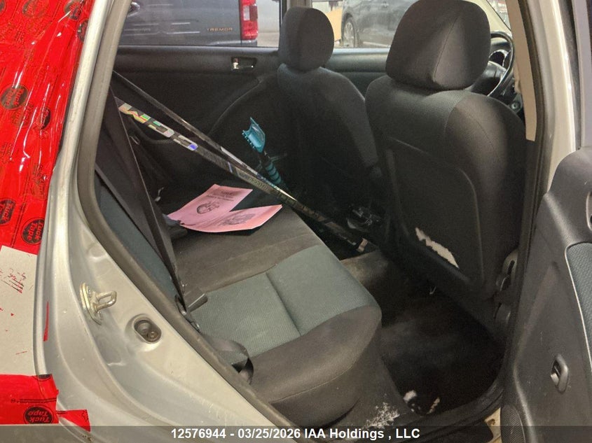 2005 Toyota Corolla Matrix Xr VIN: 2T1KR32E05C885953 Lot: 12576944