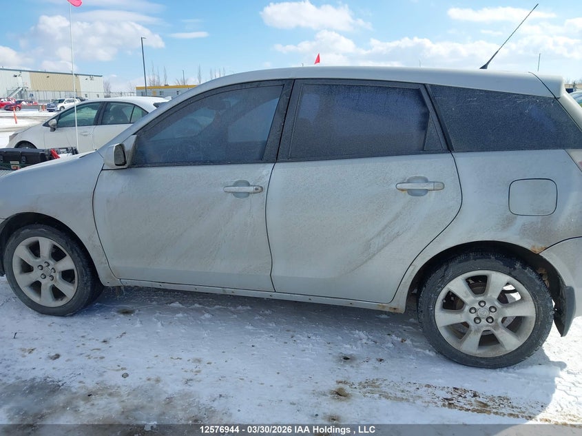 2005 Toyota Corolla Matrix Xr VIN: 2T1KR32E05C885953 Lot: 12576944