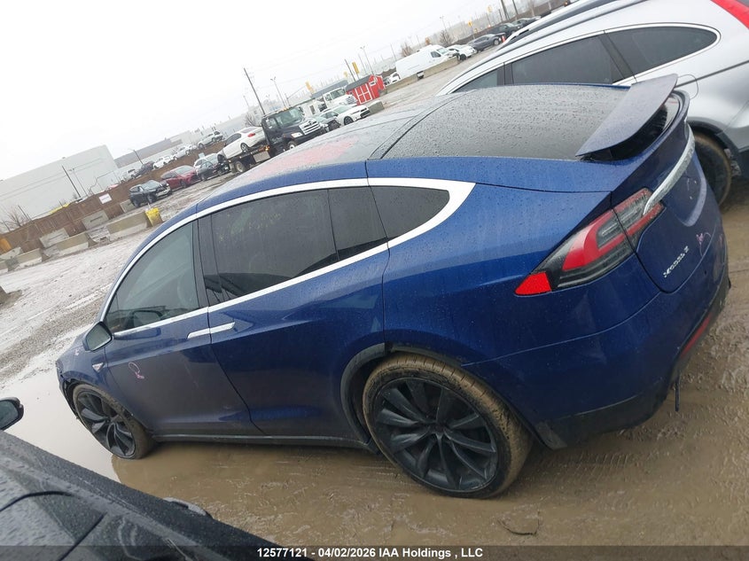 2016 Tesla Model X 60D/70D/75D/90D/P100D VIN: 5YJXCBE25GF016055 Lot: 12577121