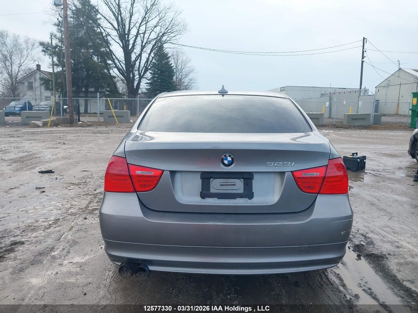 2009 BMW 323I VIN: WBAPG73559A640204 Lot: 12577330