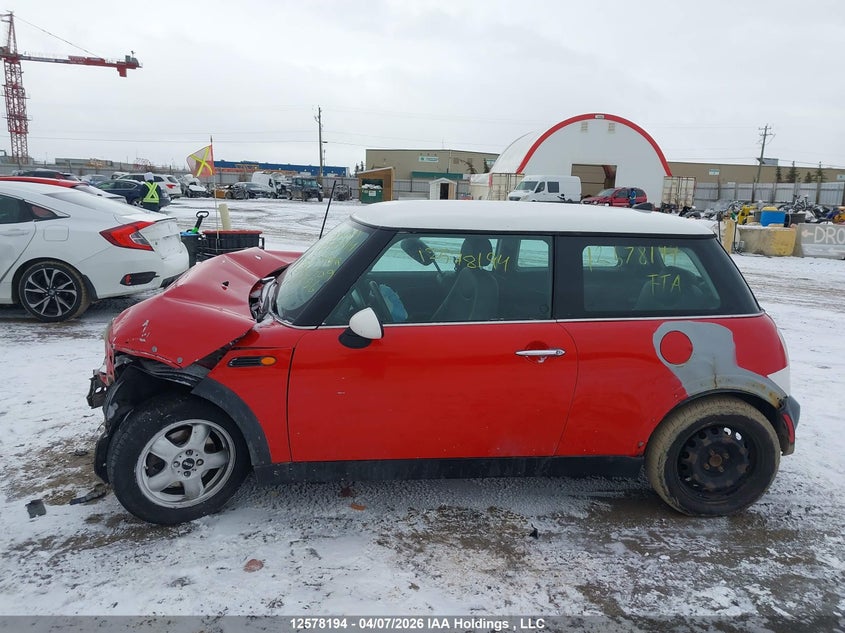 2005 Mini Cooper Classic VIN: WMWRC33505TK61509 Lot: 12578194