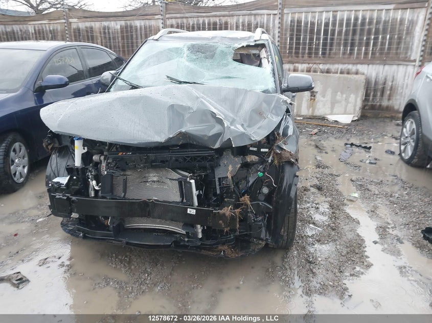 2025 Hyundai Venue Sel/Limited VIN: KMHRC8A37SU353087 Lot: 12578672