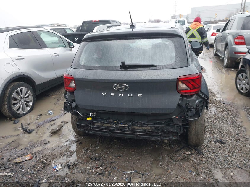 2025 Hyundai Venue Sel/Limited VIN: KMHRC8A37SU353087 Lot: 12578672