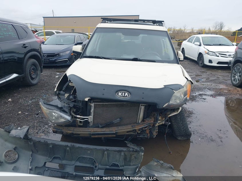 2011 Kia Soul 2.0L 2U/2.0L 4U/2.0L 4U Burner/2.0L 4U Luxury/2.0L 4U Retro/2.0L 4U Sx VIN: KNDJT2A23B7713296 Lot: 12579236