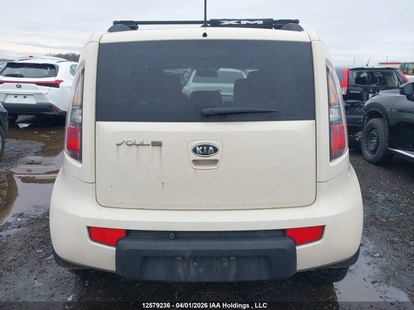 2011 Kia Soul 2.0L 2U/2.0L 4U/2.0L 4U Burner/2.0L 4U Luxury/2.0L 4U Retro/2.0L 4U Sx VIN: KNDJT2A23B7713296 Lot: 12579236