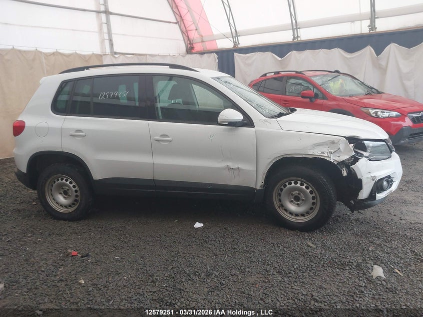 2015 Volkswagen Tiguan Comfortline/Highline/Special Edition/Trendline VIN: WVGJV7AX2FW534242 Lot: 12579251