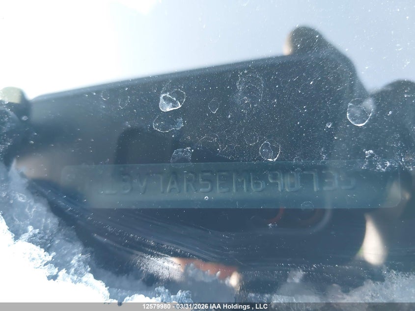 2014 Infiniti Q50 Premium/Sport VIN: JN1BV7AR5EM690735 Lot: 12579980