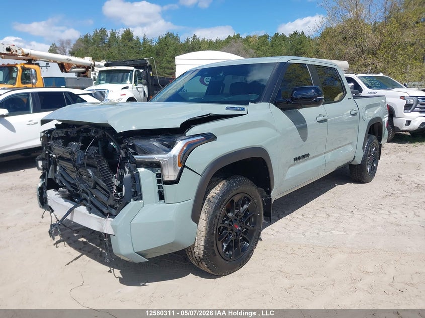 2026 Toyota Tundra, Front, IAAI, VIN 5TFWC5DB7TX126801 — photo 2
