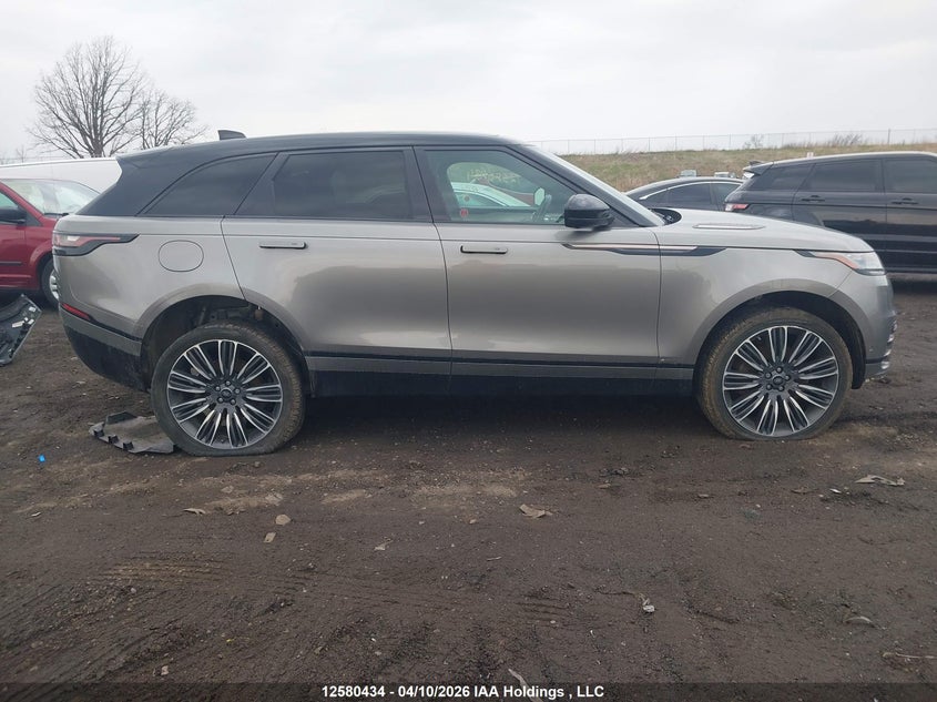 2018 Land Rover Range Rover Velar P380 First Edition/P380 Hse R-Dynamic VIN: SALYM2RV5JA738575 Lot: 12580434
