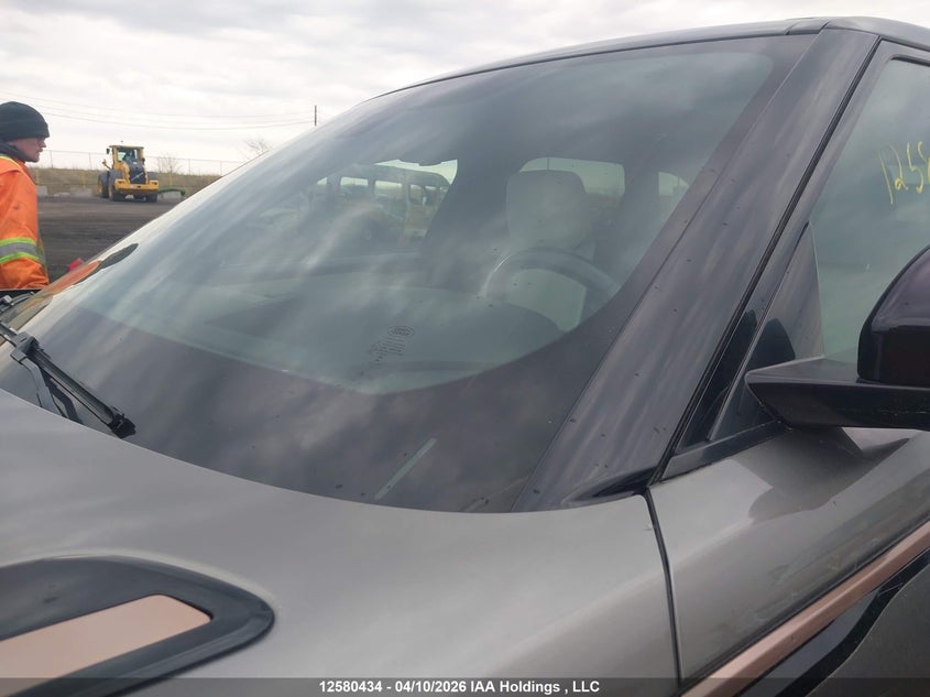 2018 Land Rover Range Rover Velar P380 First Edition/P380 Hse R-Dynamic VIN: SALYM2RV5JA738575 Lot: 12580434