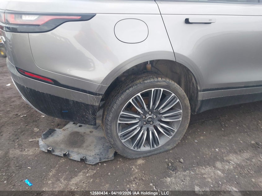 2018 Land Rover Range Rover Velar P380 First Edition/P380 Hse R-Dynamic VIN: SALYM2RV5JA738575 Lot: 12580434