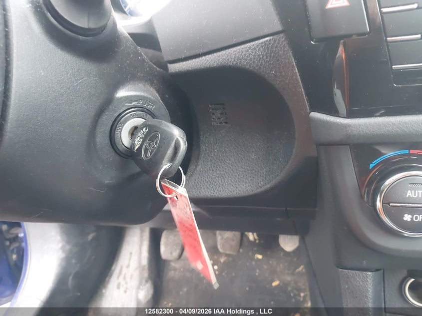 2015 Toyota Corolla VIN: 2T1BURHE6FC300108 Lot: 12582300