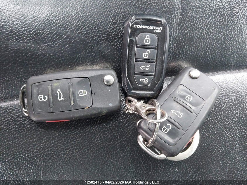 2015 Volkswagen Tiguan Comfortline/Highline/Special Edition/Trendline VIN: WVGJV7AX9FW559333 Lot: 12582475