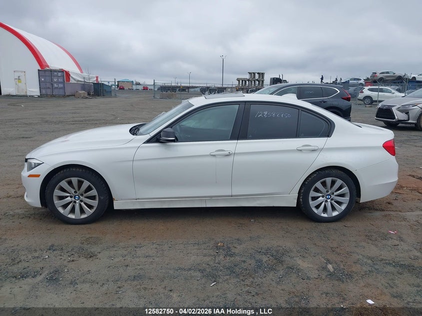 2014 BMW 320I xDrive VIN: WBA3C3C55EK200006 Lot: 12582750