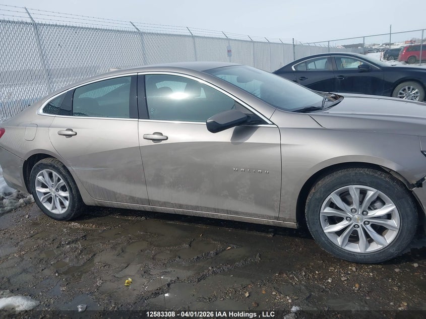 1G1ZD5ST6NF180212 Chevrolet MALIBU LT