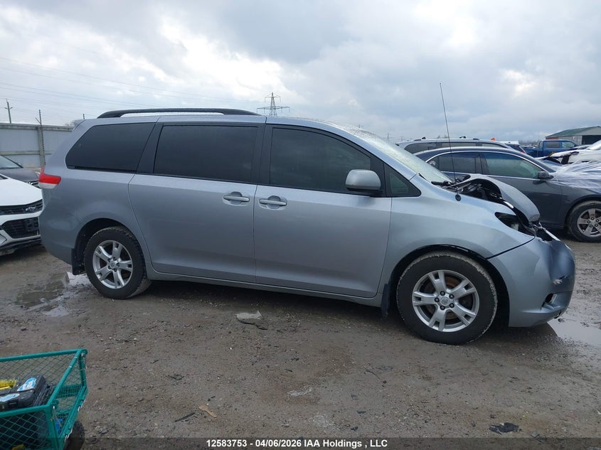 2011 Toyota Sienna Le VIN: 5TDJK3DC8BS029623 Lot: 12583753
