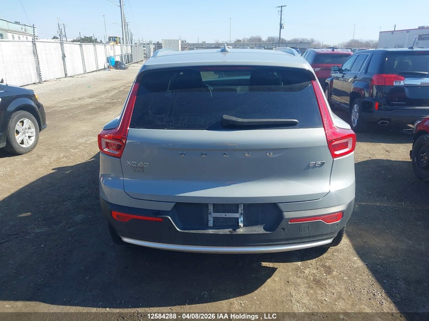 2025 Volvo Xc40 Core VIN: YV4L12UJ5S2456797 Lot: 12584288